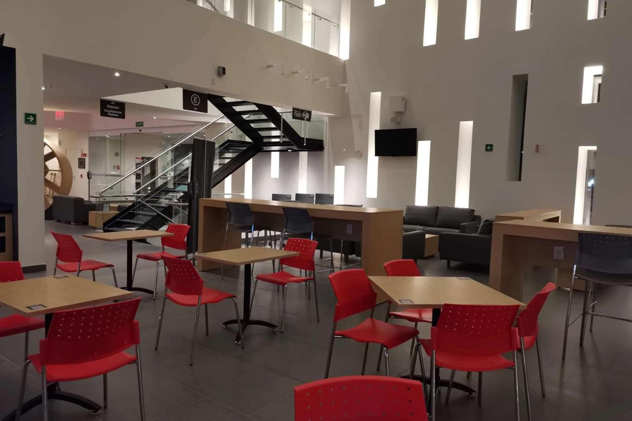 Ramada Encore By Wyndham Guadalajara Aeropuerto Las Pintas Екстериор снимка
