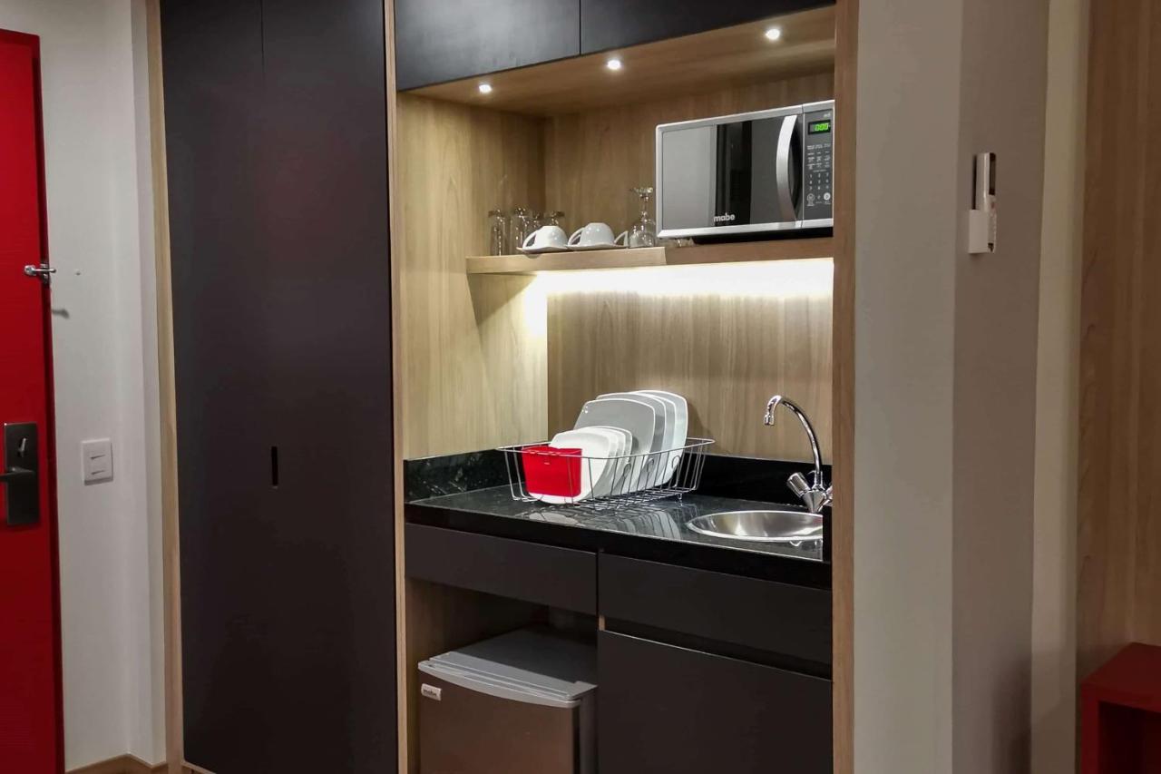 Ramada Encore By Wyndham Guadalajara Aeropuerto Las Pintas Екстериор снимка