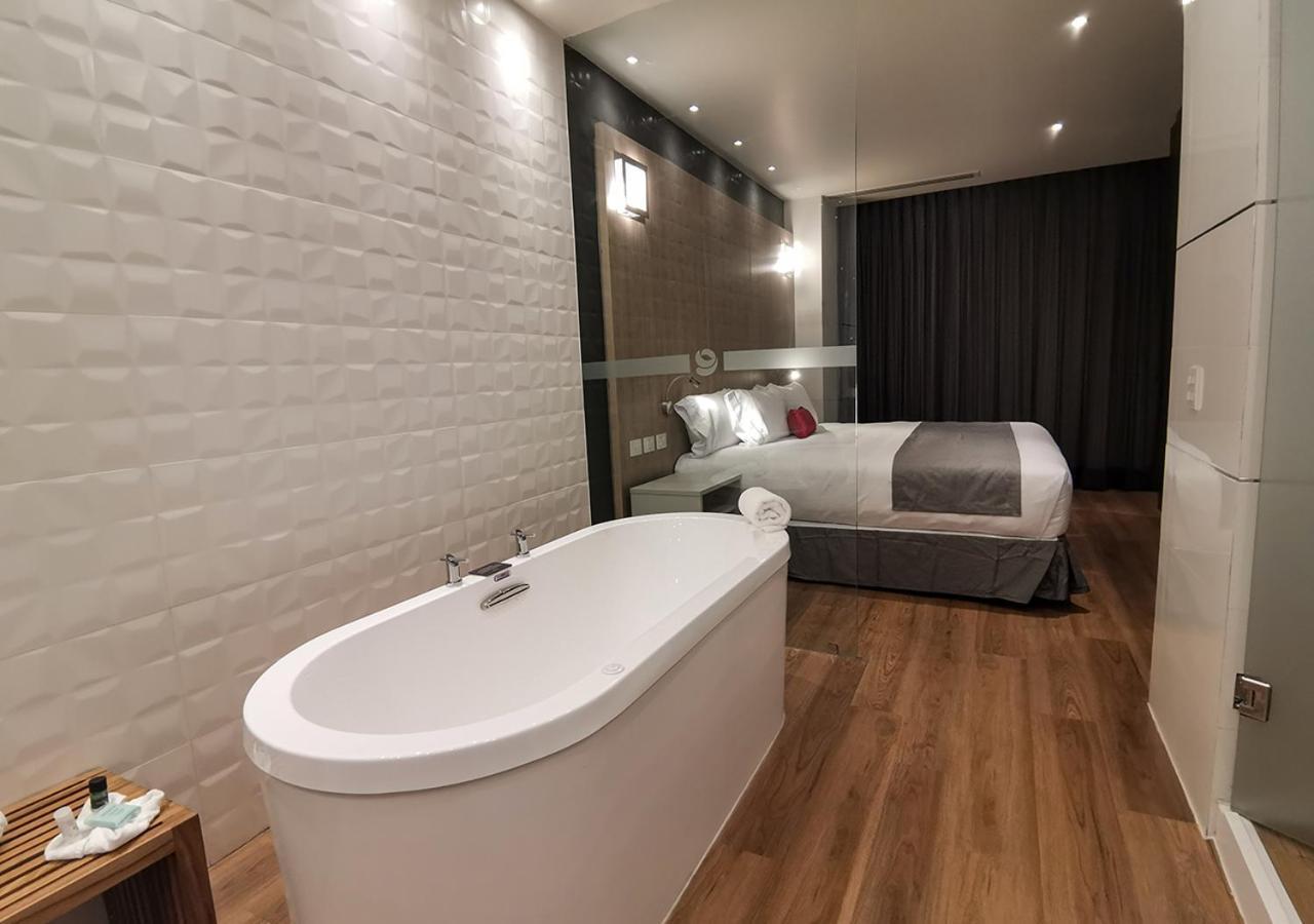 Ramada Encore By Wyndham Guadalajara Aeropuerto Las Pintas Екстериор снимка