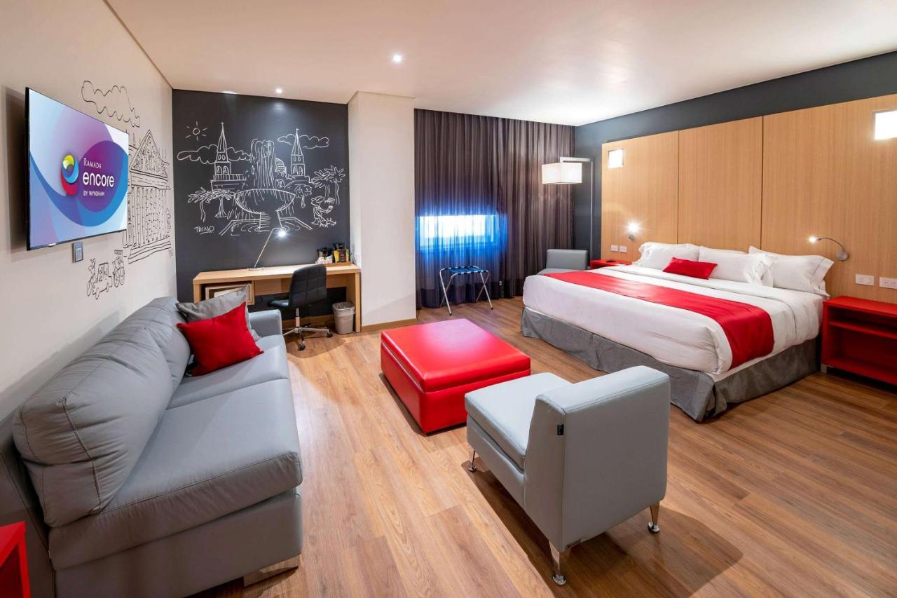 Ramada Encore By Wyndham Guadalajara Aeropuerto Las Pintas Екстериор снимка