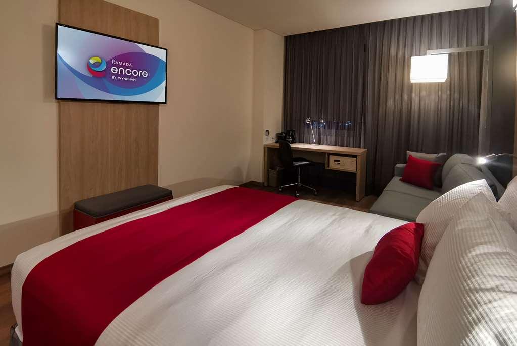 Ramada Encore By Wyndham Guadalajara Aeropuerto Las Pintas Стая снимка